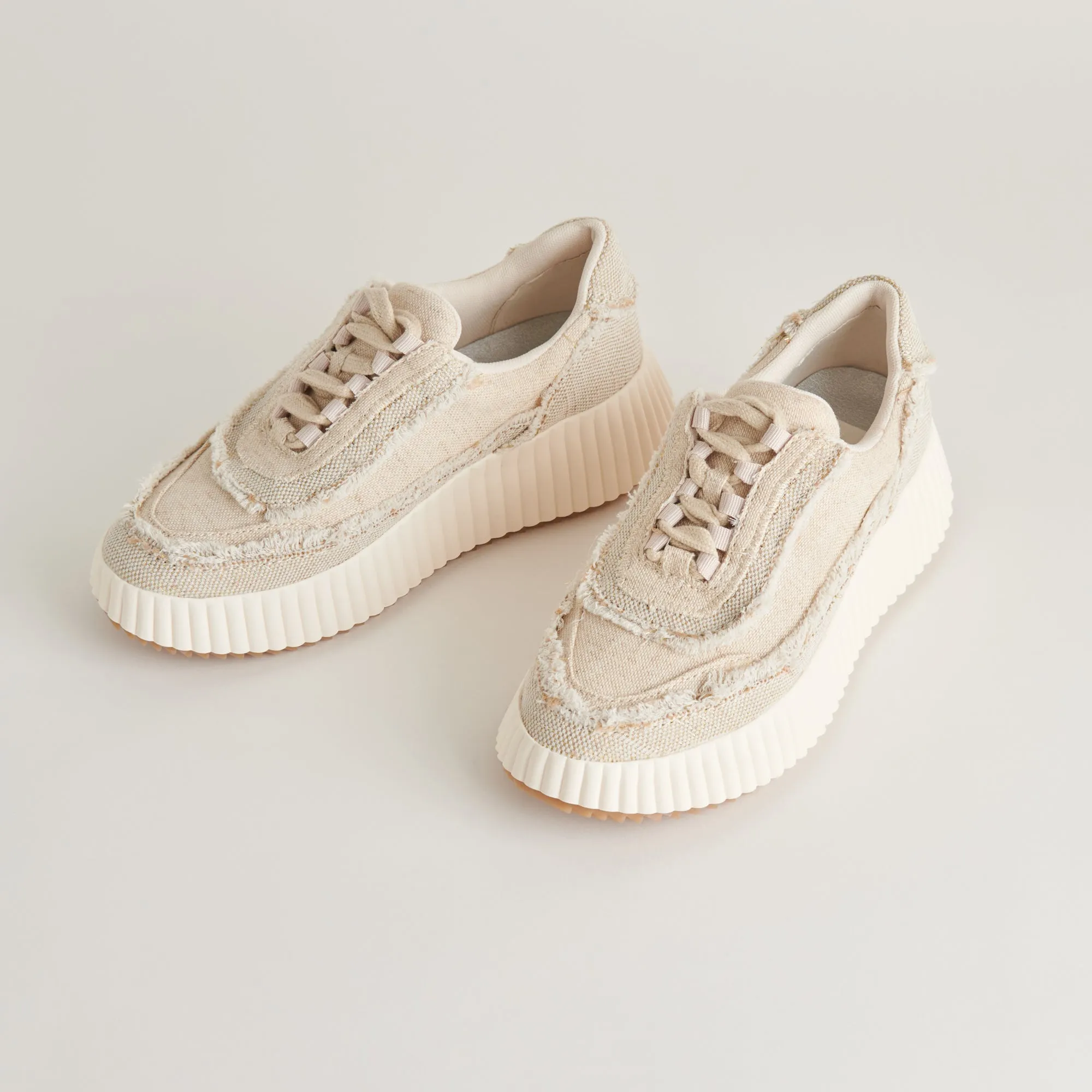 DOLEN FRAY SNEAKERS SAND CANVAS