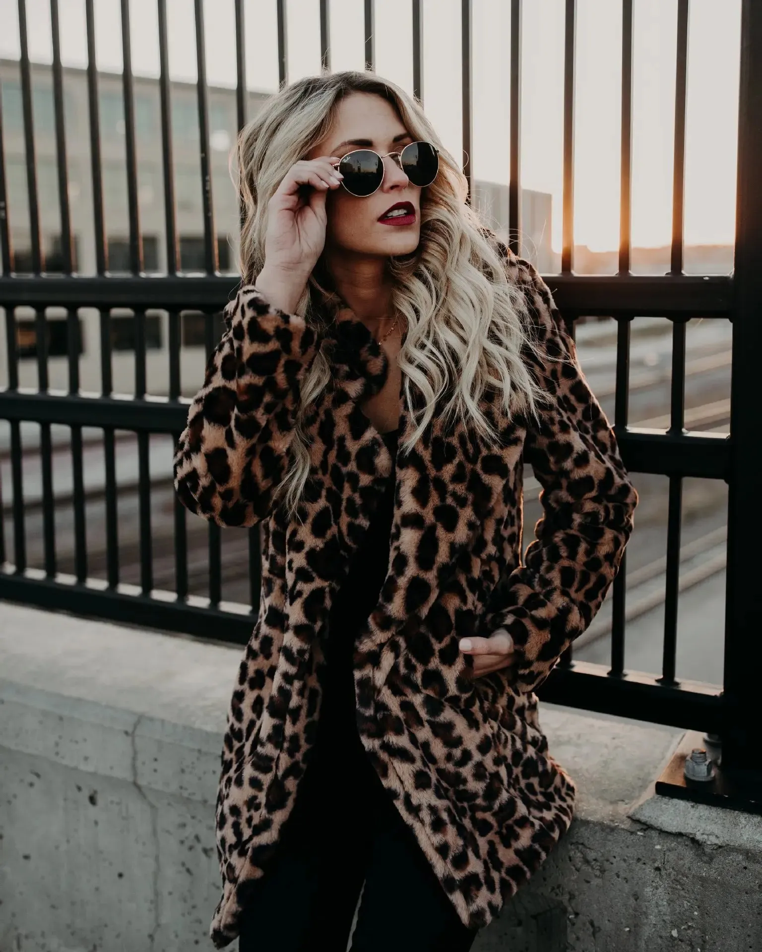 Elegant Female Leopard Lapel Imitation Fur Warm Medium Length Coats Jacket