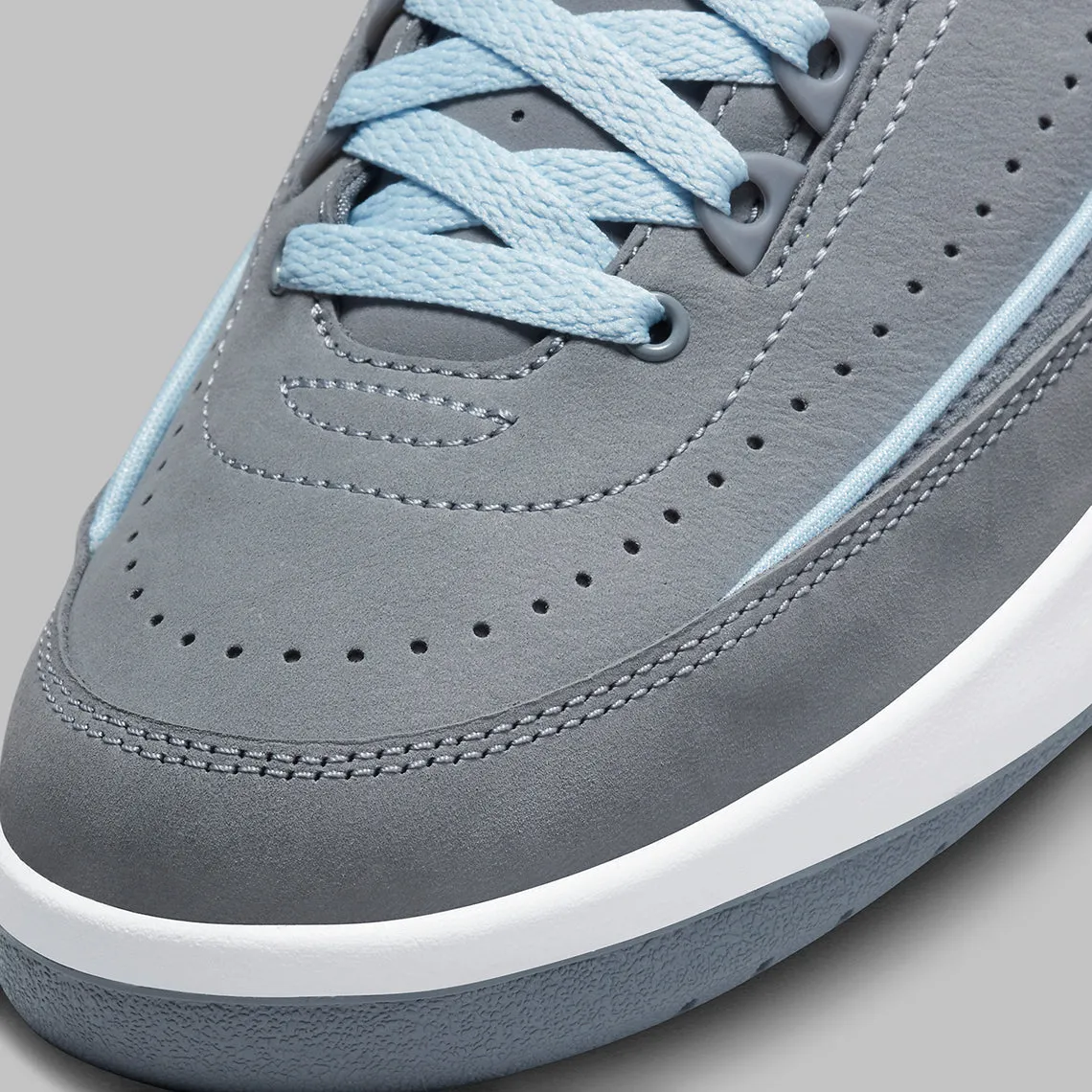 Jordan 2 Retro Cool Grey