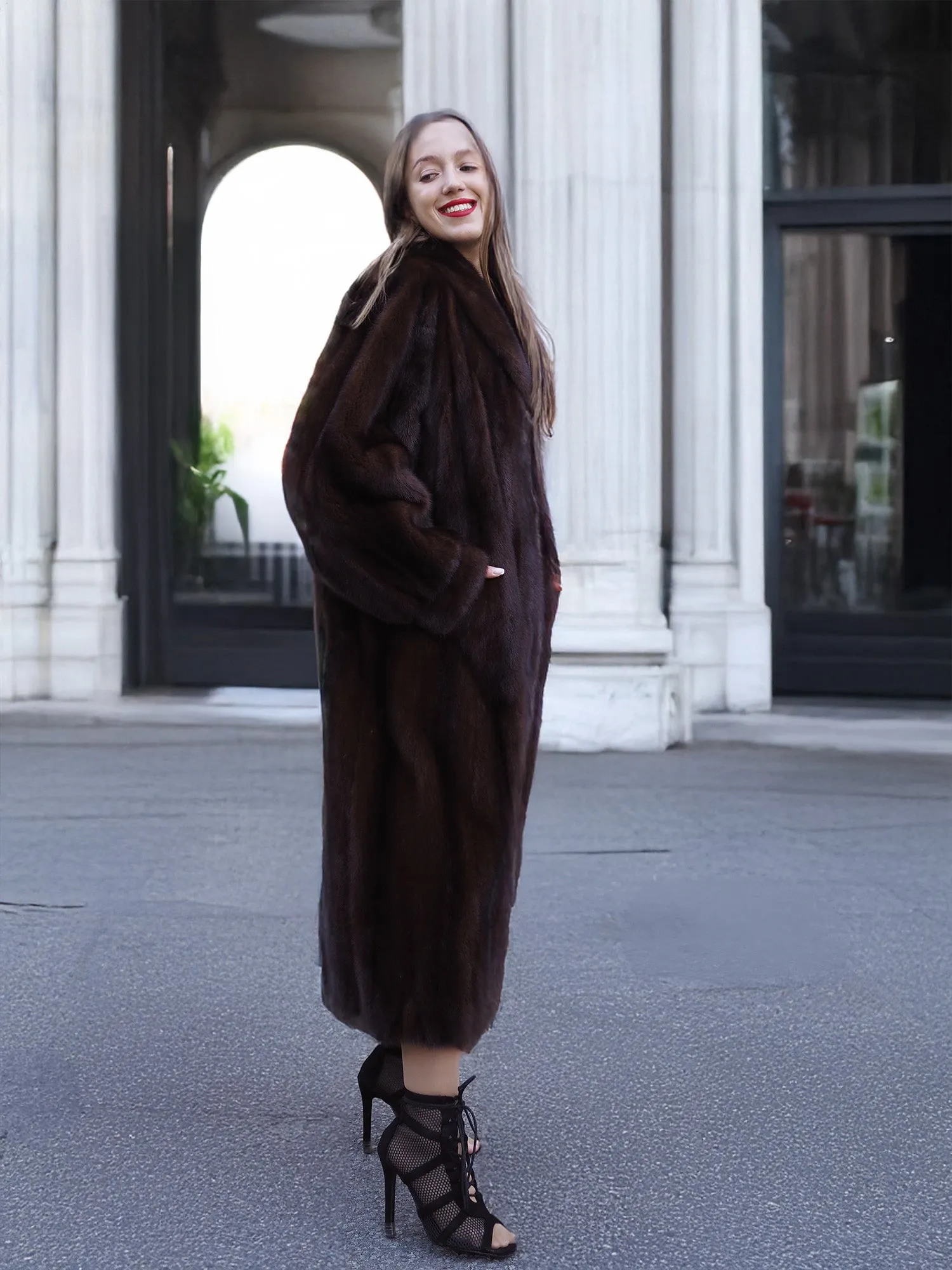 Mahogany Lunaraine Canadian Mink Fur Coat L/XL