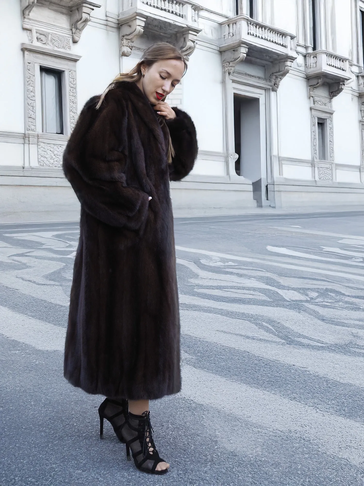 Mahogany Lunaraine Canadian Mink Fur Coat L/XL