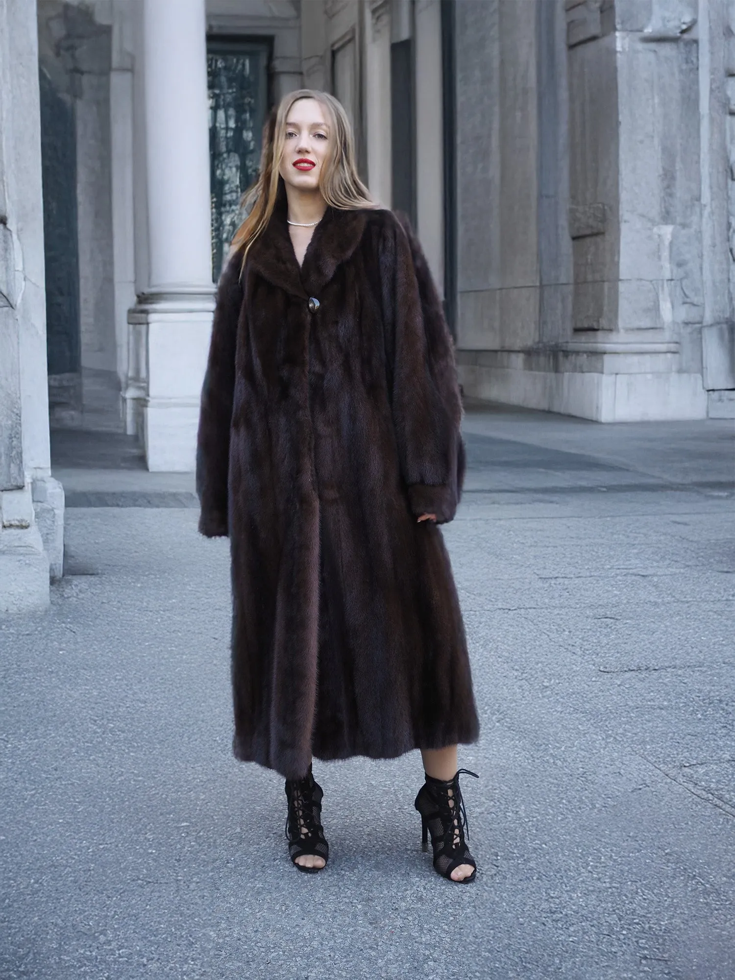 Mahogany Lunaraine Canadian Mink Fur Coat L/XL