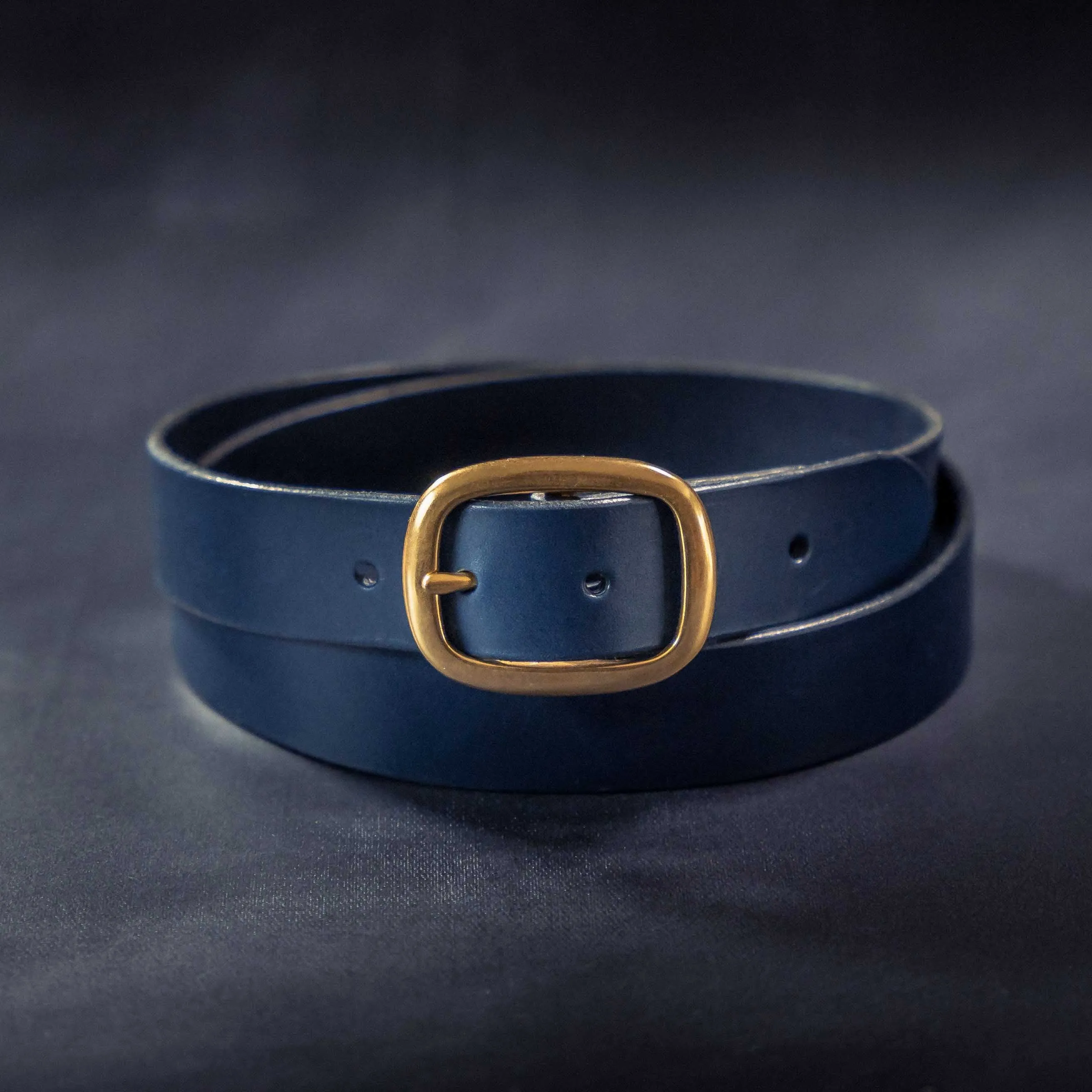 Oban 32 Navy Leather Belt