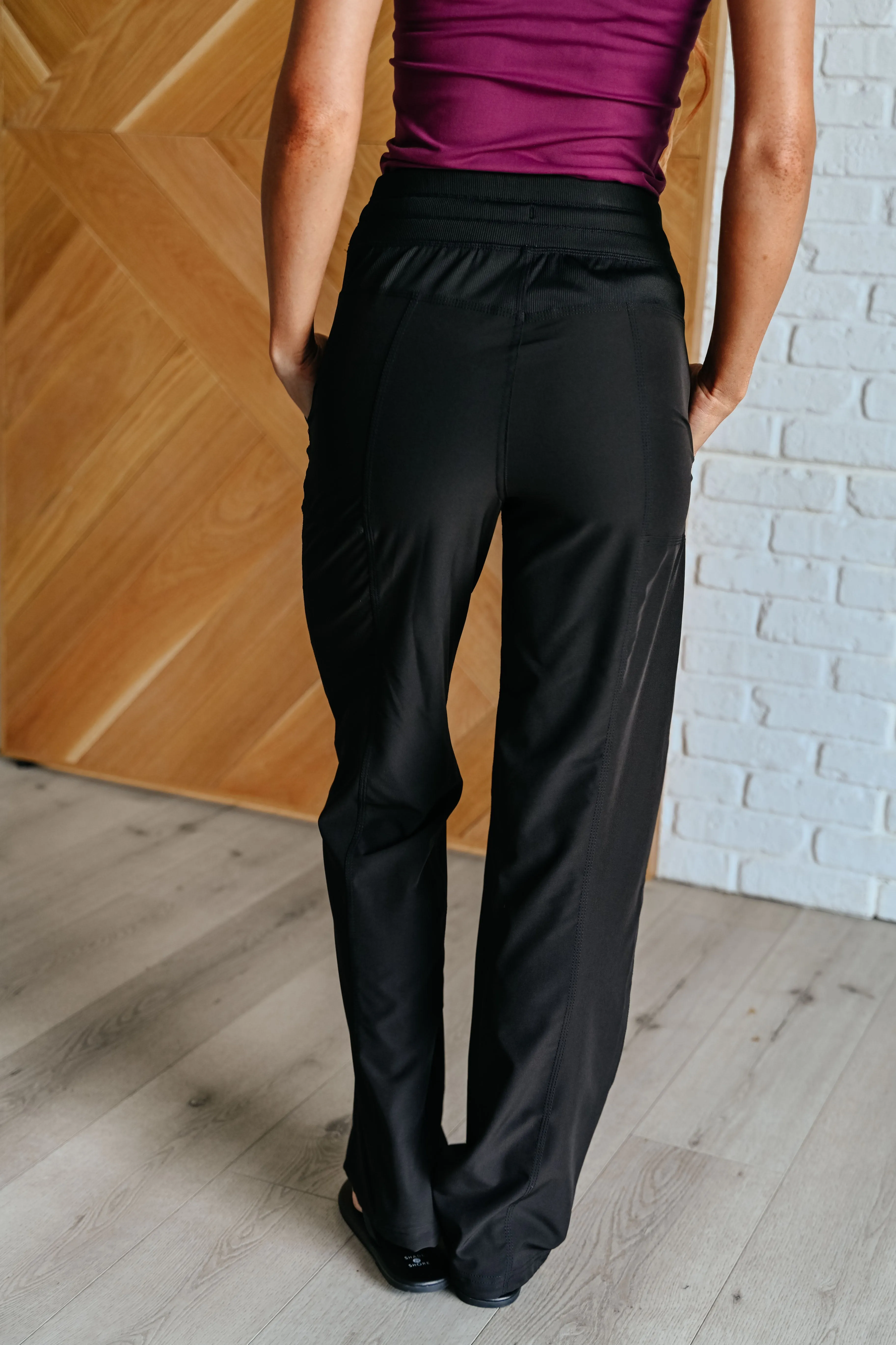 Runner's High Drawstring Joggers in Black - 10/28