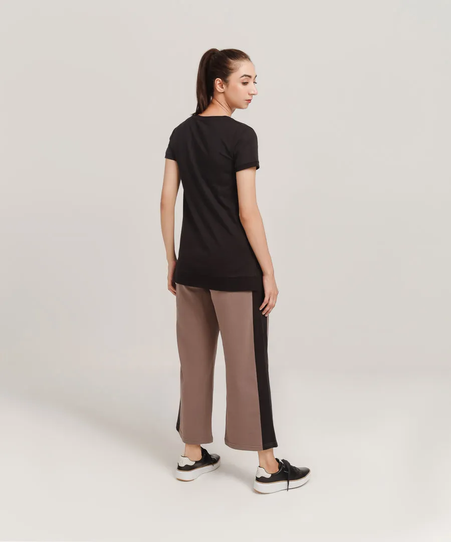 Women's V-Neck Relaxed Fit Tee